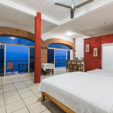 Traditional Sierra Leon Oceanfront Rooms - Adults Only Puerto Vallarta Dış mekan fotoğraf