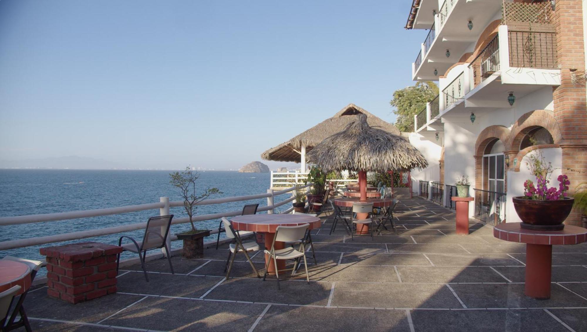 Traditional Sierra Leon Oceanfront Rooms - Adults Only Puerto Vallarta Dış mekan fotoğraf