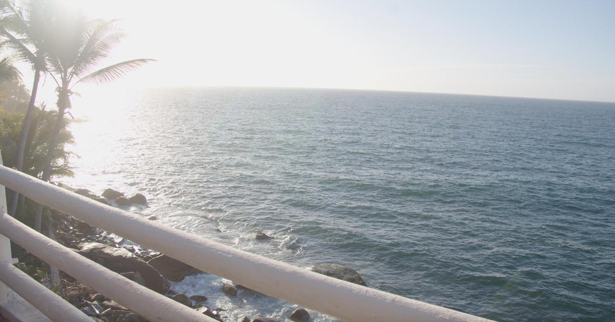 Traditional Sierra Leon Oceanfront Rooms - Adults Only Puerto Vallarta Dış mekan fotoğraf