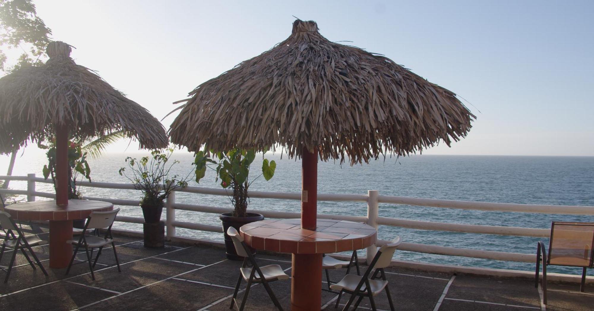 Traditional Sierra Leon Oceanfront Rooms - Adults Only Puerto Vallarta Dış mekan fotoğraf